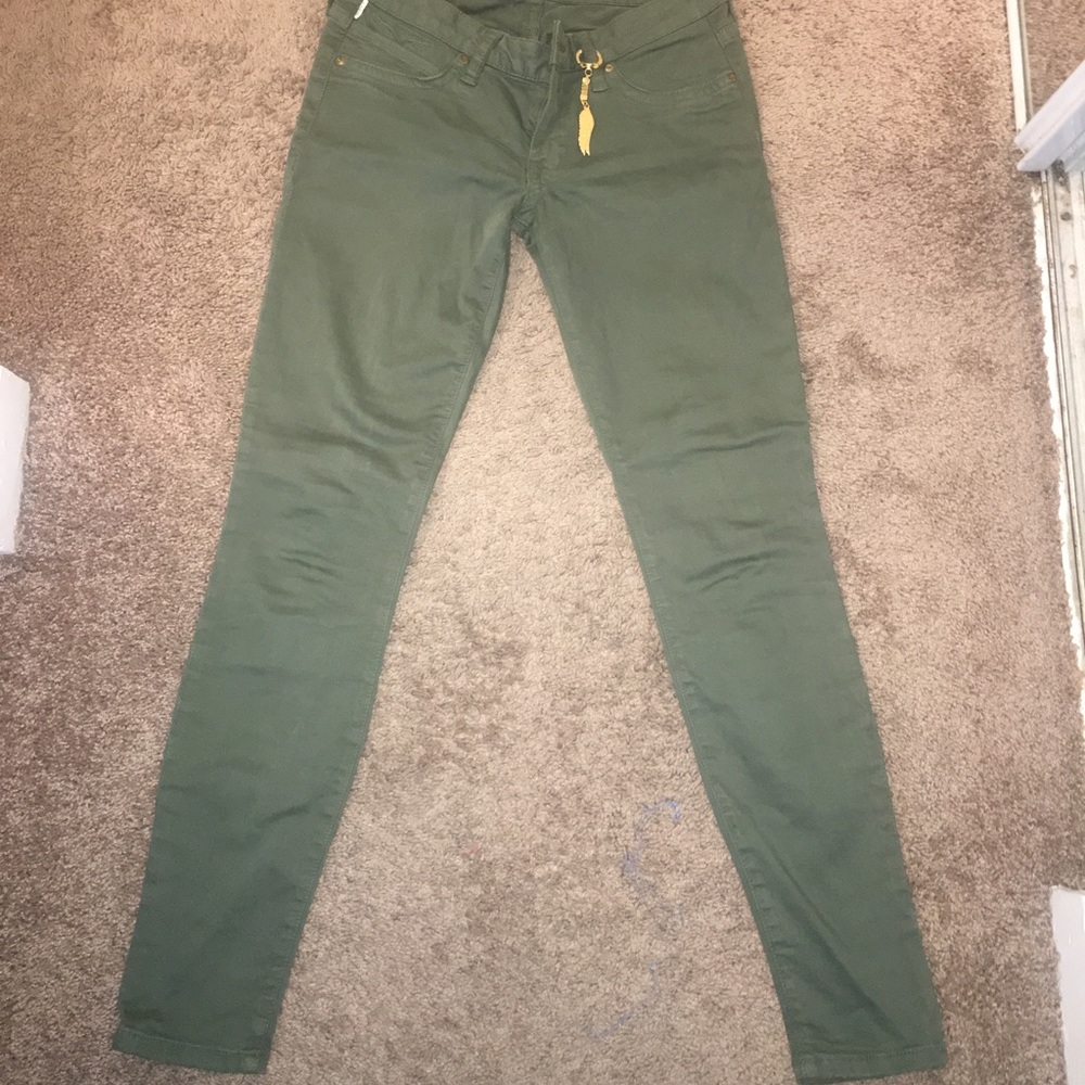 Robins jean size 28